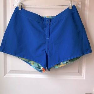 Speedo Reversible Board Short Size L Never Worn